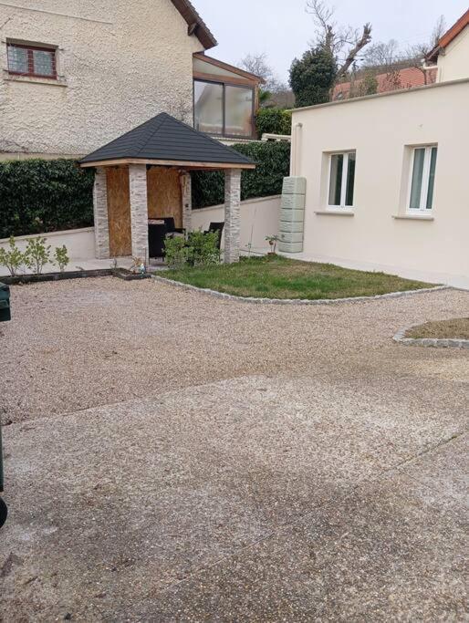 Appartement Cosy Avec Jardin Vaux-Sur-Seine Esterno foto